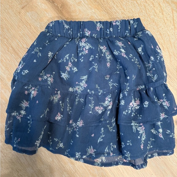 Abercrombie Kids Blue Floral Layered Mini Skirt - Picture 2 of 4